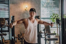 盐城肌肉男模(肌肉男模板)
