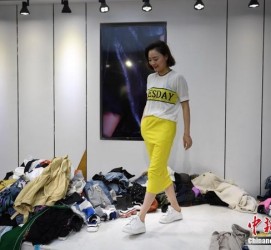 盐城兼职模特试衣服(兼职做试衣模特好吗)