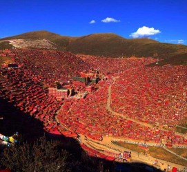 盐城色达旅游攻略(成都到色达旅游攻略)