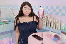 盐城胖模(胖模特穿衣搭配图片)