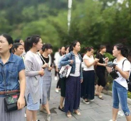 盐城中国的曲男伴游的简单介绍