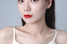 盐城兼职模特要打点模卡吗(兼职做模特要交钱拍模卡)