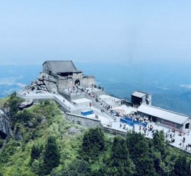 盐城湖南旅游攻略(武汉到湖南旅游攻略)