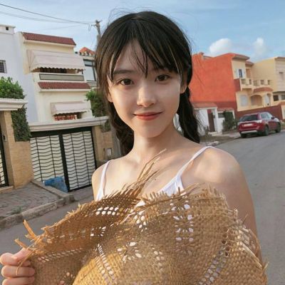 盐城伴游女生李梓萱的资料