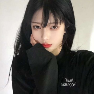 盐城伴游女生张黎嗳的资料