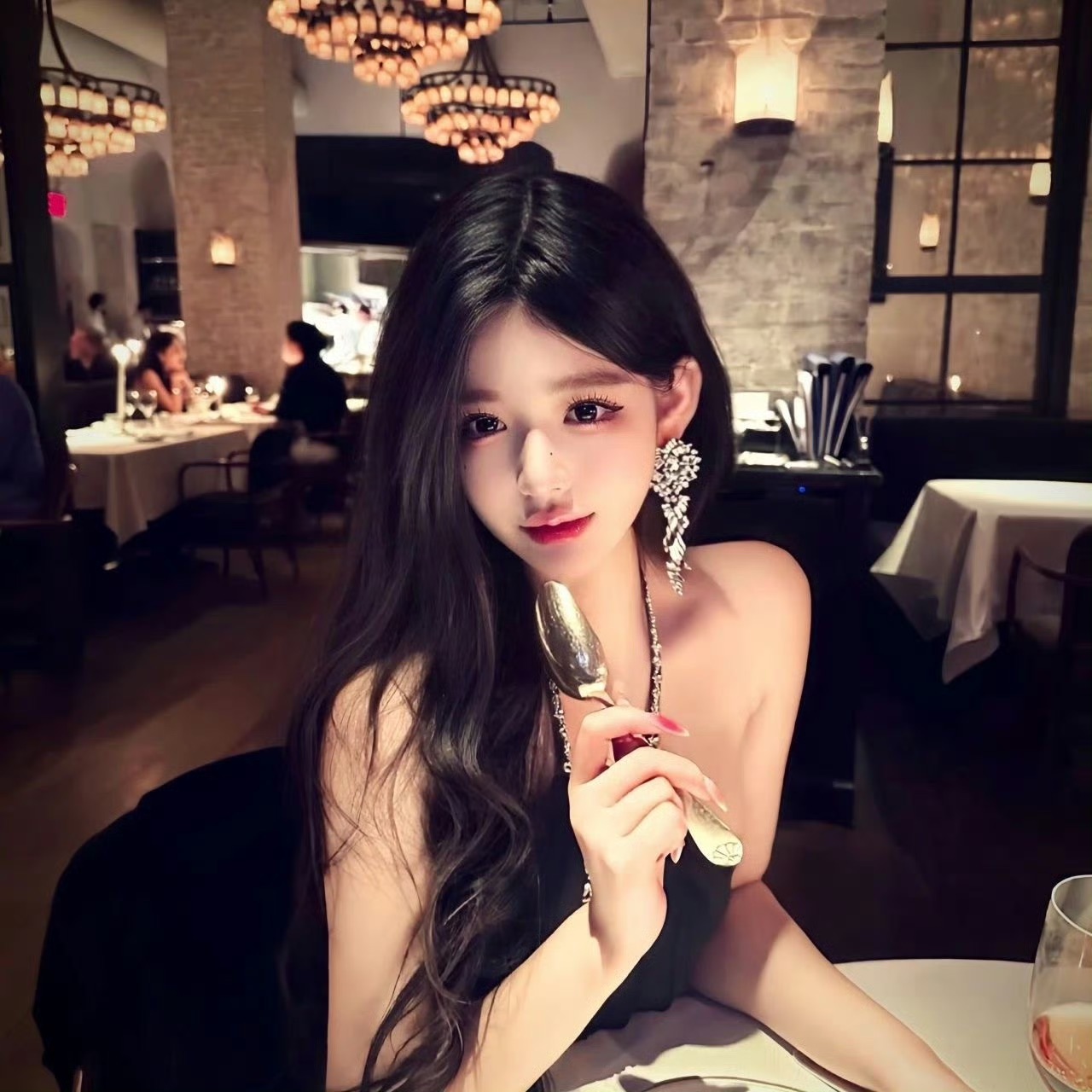 盐城伴游女生蓝盈盈的资料