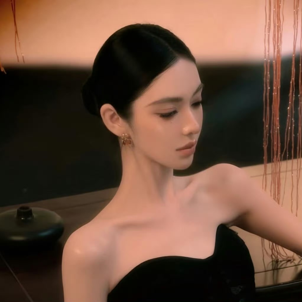 盐城伴游女生 | Emily的资料